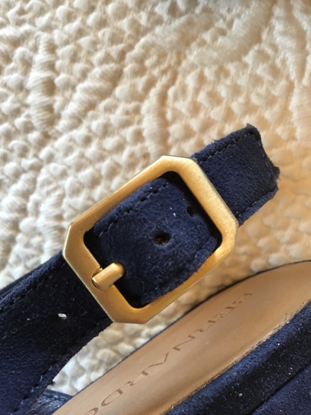 New Bernardo Napa platform sling back chain detail leather heel 7.5 navy - Picture 10 of 11